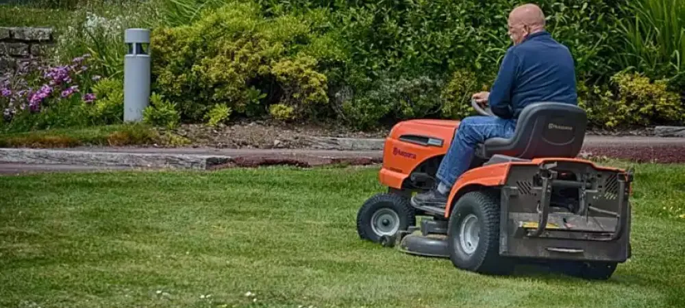 turf-grass-mower-man